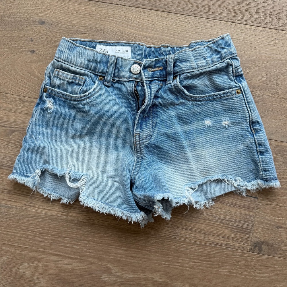 Zara Girls cut off denim shorts size 10